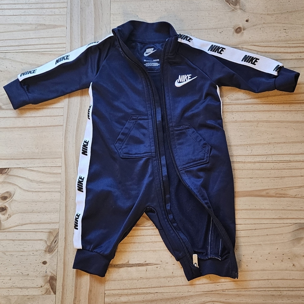 Nike 3m Onesie Zip-up